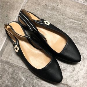 Ladies Talbots Flats Edison size 7